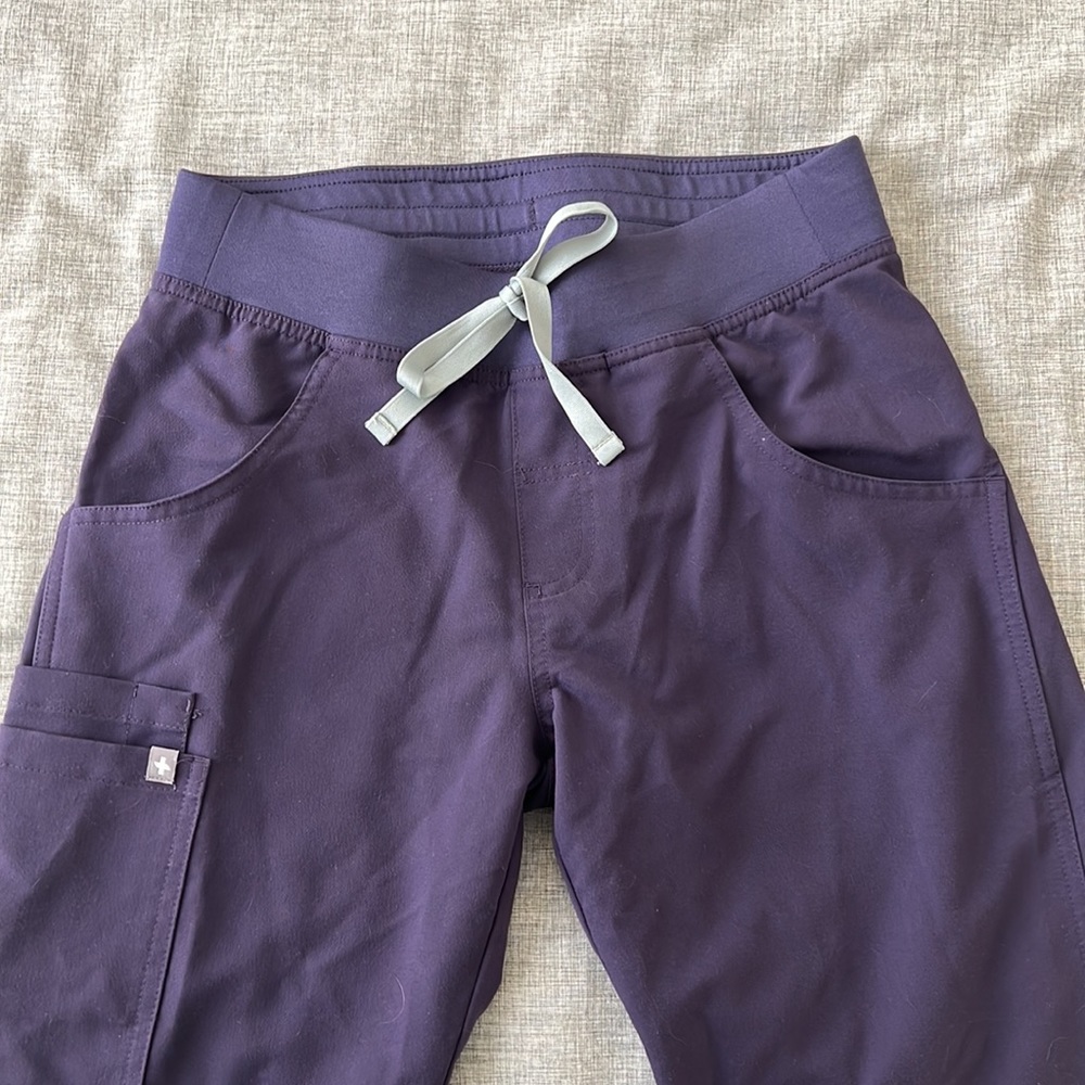 Figs Kade Cargo straight leg scrub pants XS reg